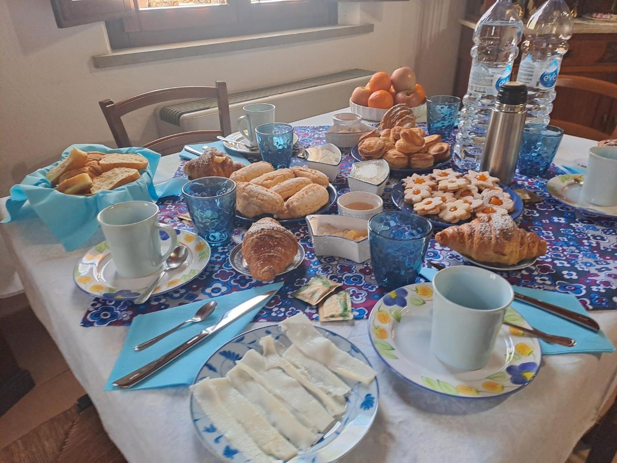 B&B S'Omu Antiga Nureci Eksteriør bilde